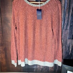 Sampeel Women's Brick and Cream Sweater